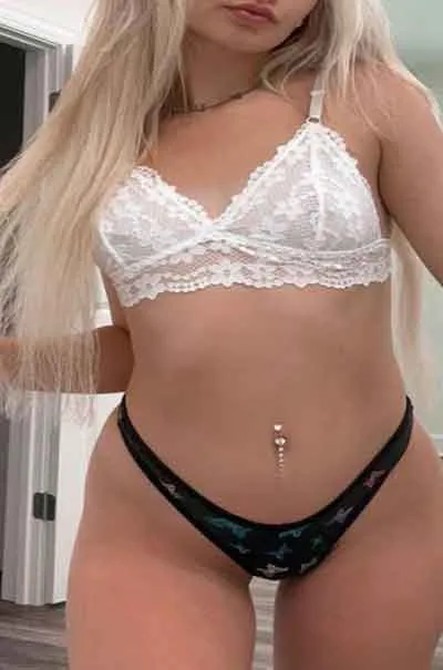 Emma Åkrehamn